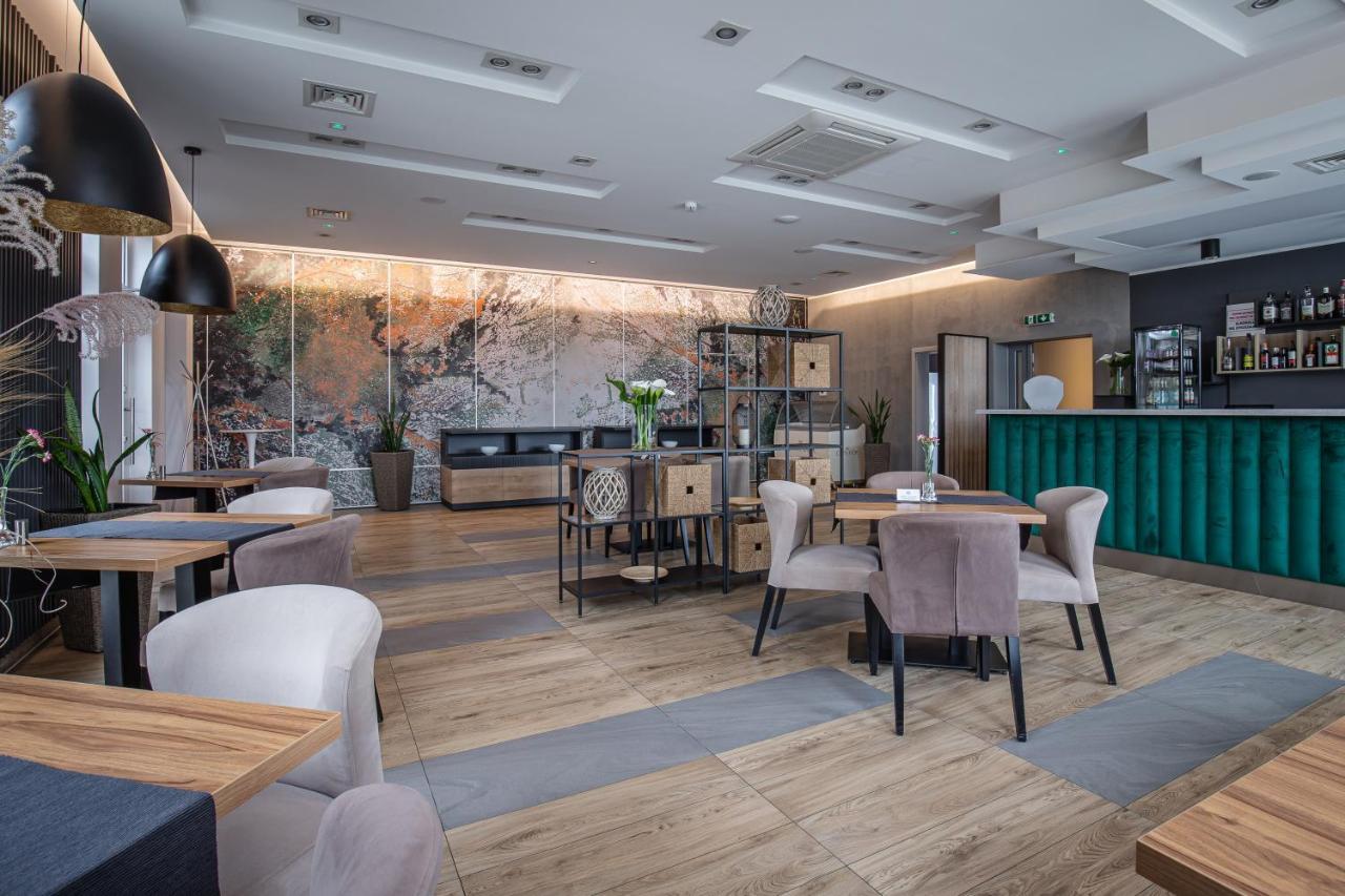 Blu Residence Жельона Гора Екстериор снимка